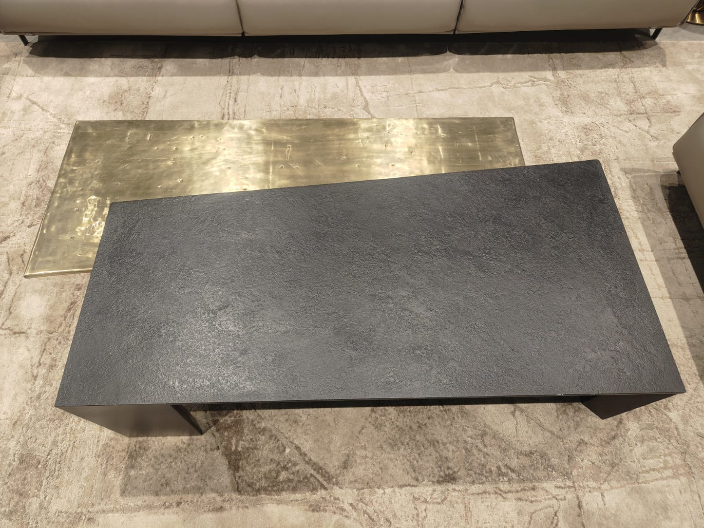 TT946 - COFFEE TABLE - IND