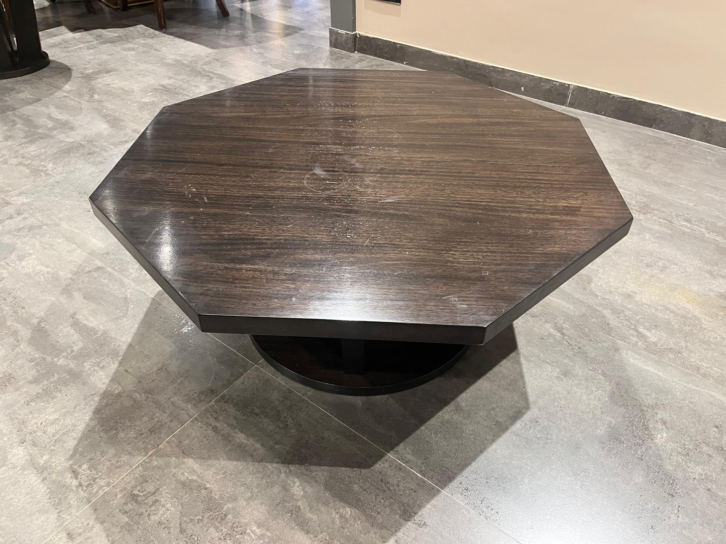 T458-8 - COFFEE TABLE - NAR