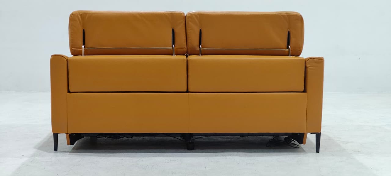 KM.5012(4) - 3 SEATER RECLINER(ELECTRIC) - BLR WH