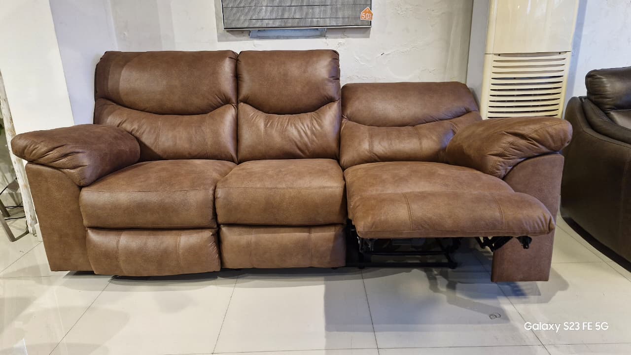 3380287 - 3 SEATER RECLINER(ELECTRIC) - BTM