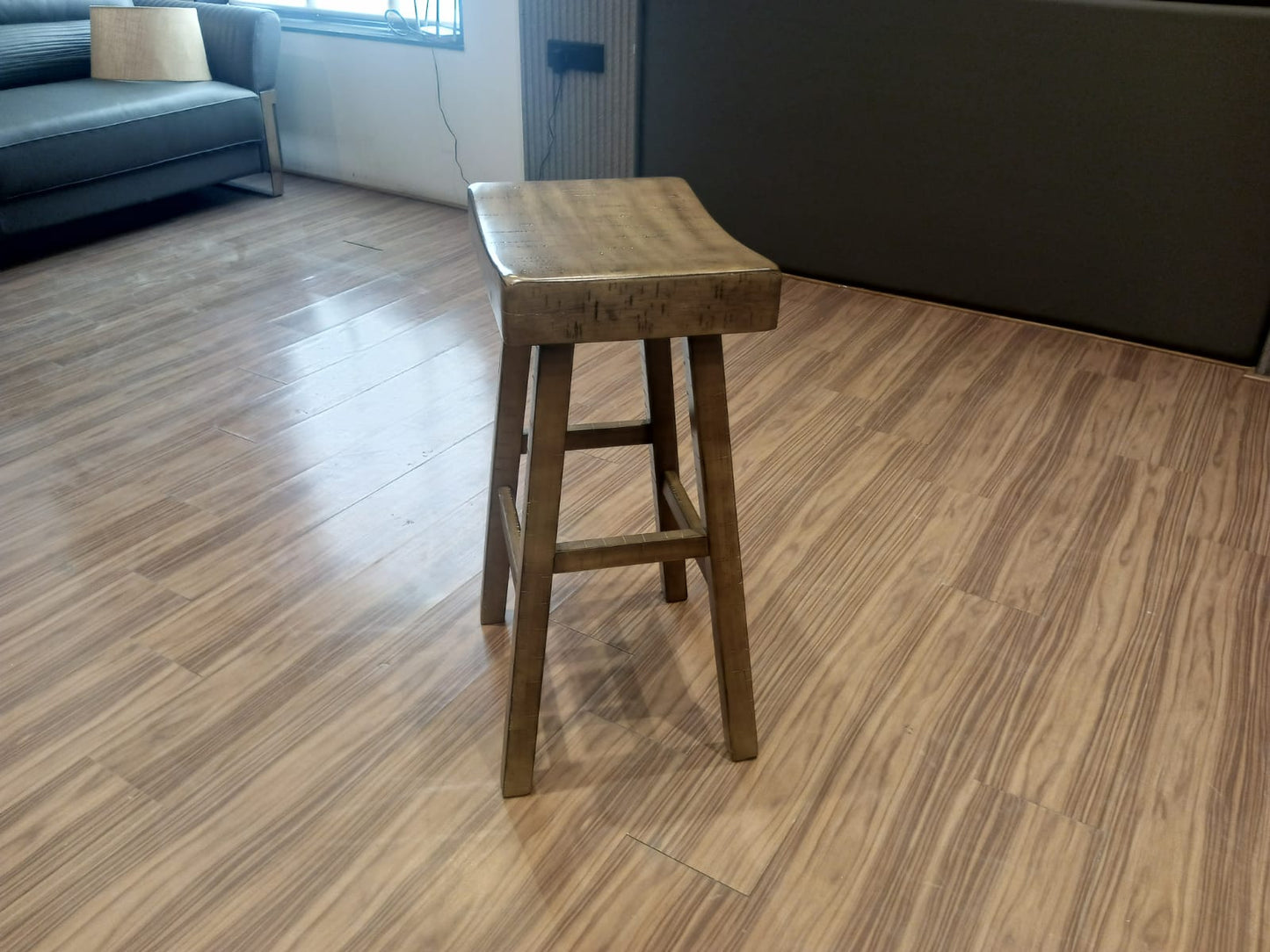 D548-630 - BAR STOOL - BWDA