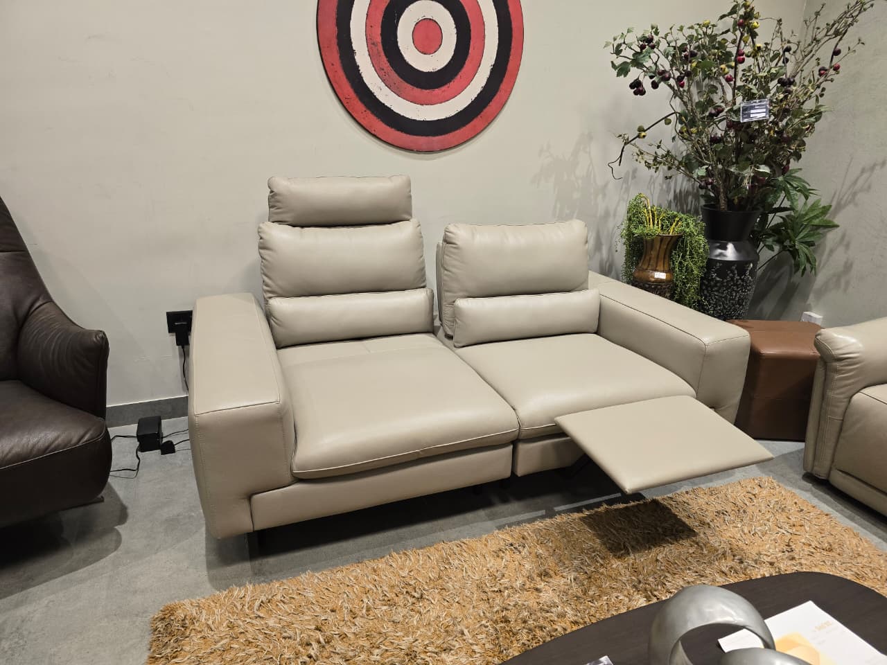 KF.119 - 2 SEATER RECLINER(MANUAL) - OUTLET