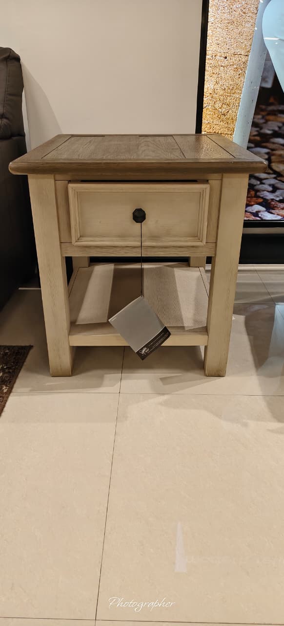 T637-3 - END TABLE - MDP