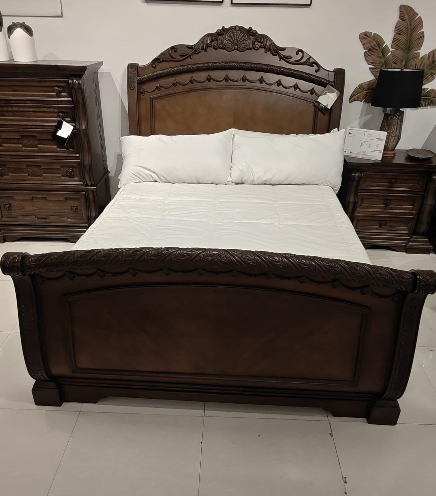 B553-74+75+77 - QUEEN SLEIGH BED - MDP