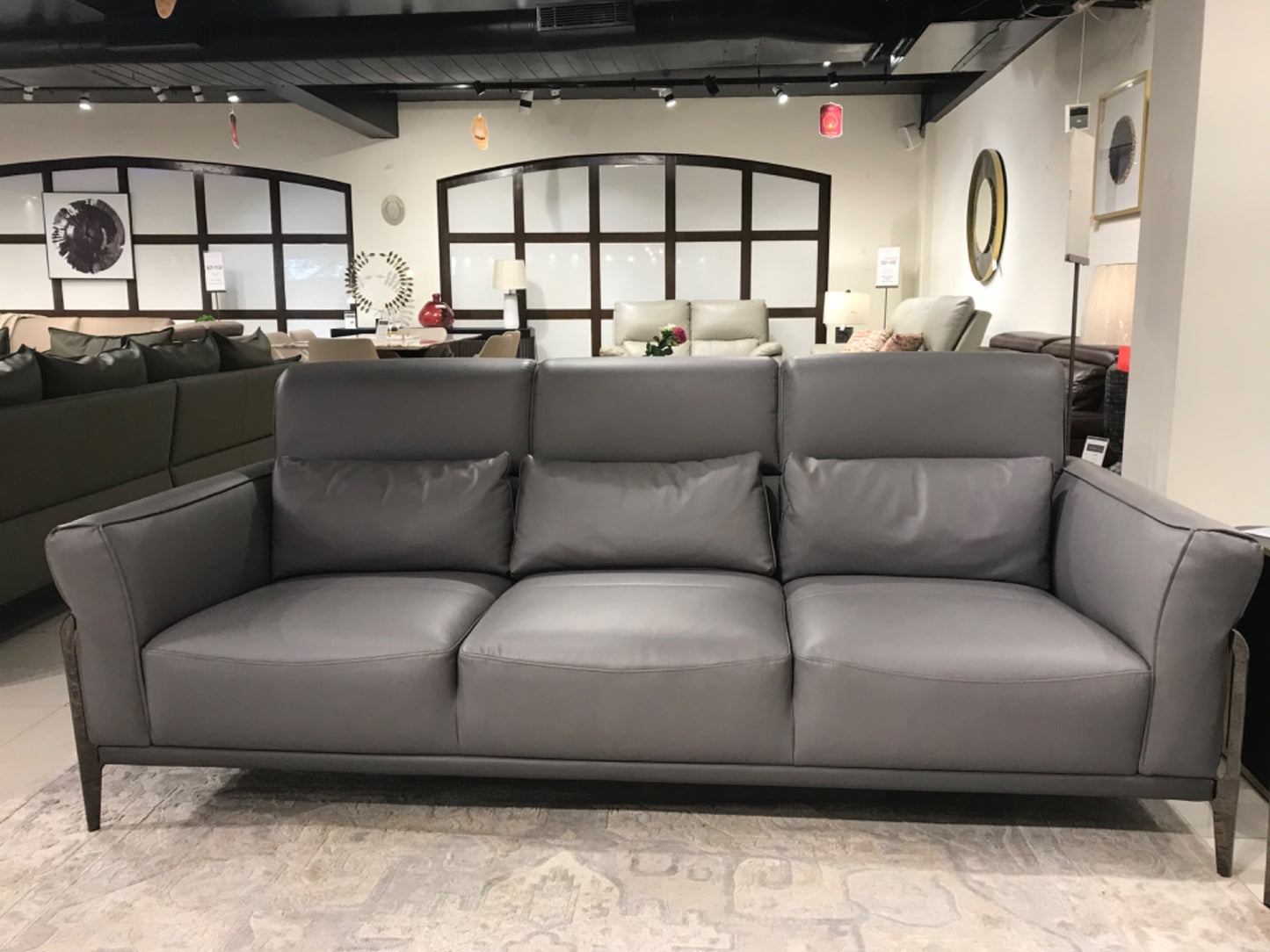 8181 - 4.5+3 SEATER - BTM