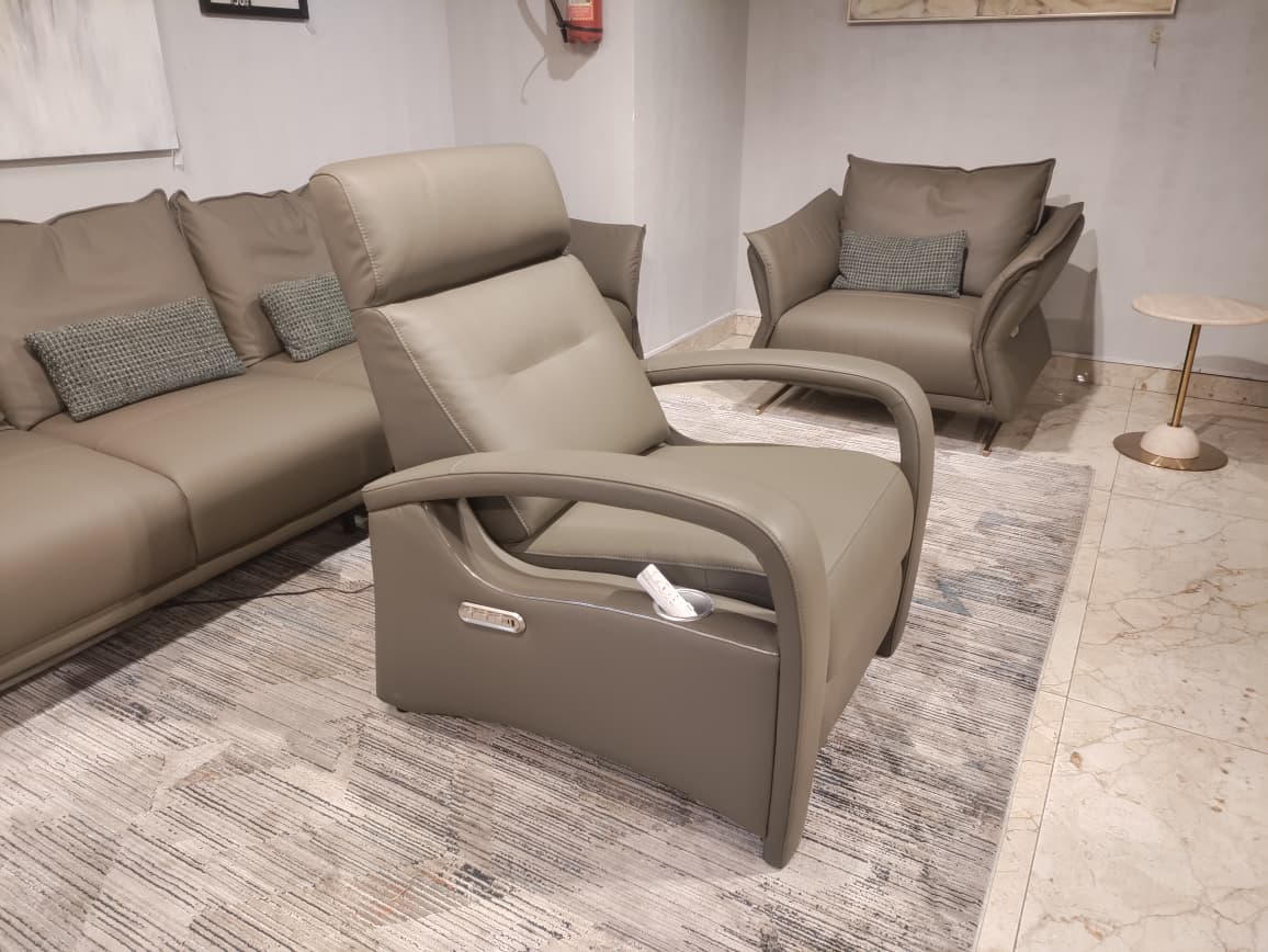 AW2312C - 1 SEATER RECLINER(ELECTRIC) - BSK