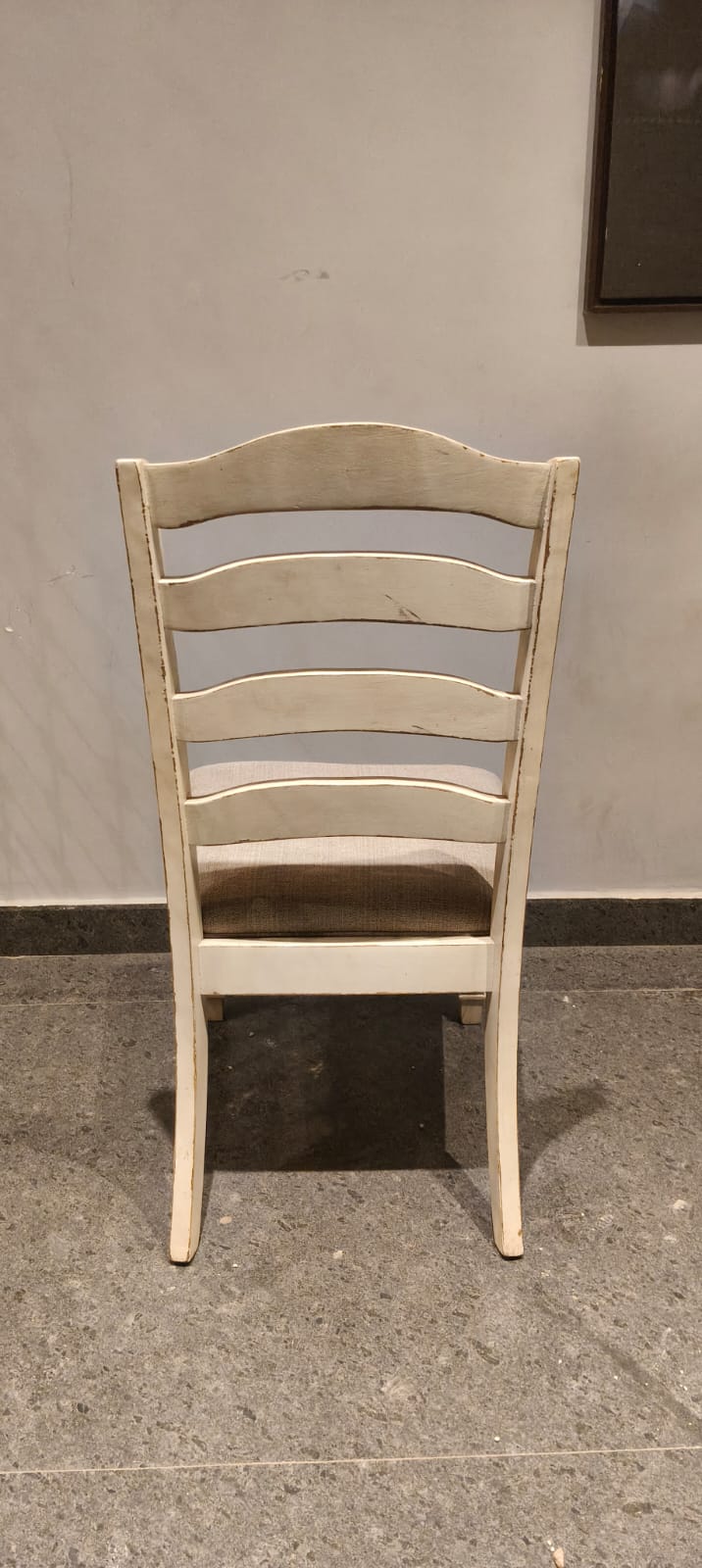 D743-01(4) - DINING CHAIR - BWDA