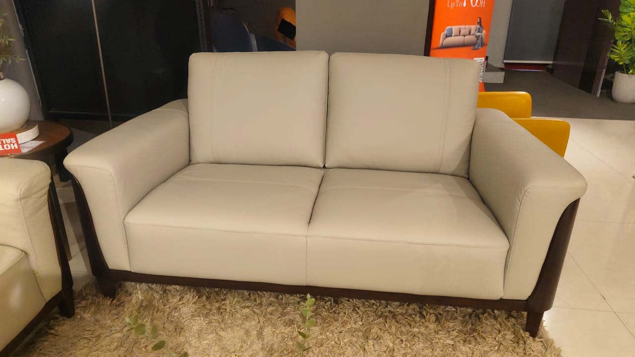 8121 - 3+2 SEATER - GB
