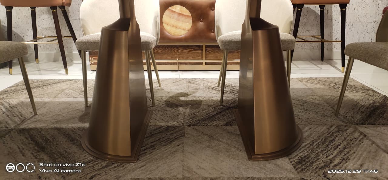 BELL BASE - DINING TABLE - BH