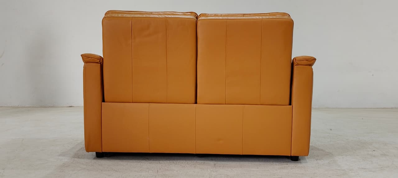 KM.5035(6) - 2 SEATER RECLINER(ELECTRIC) - BLR WH