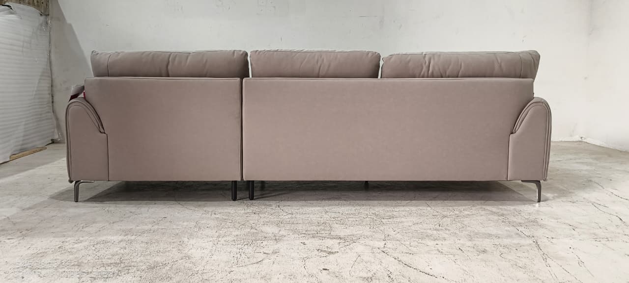 BY.751(2) - 4.5 SEATER - BLR WH