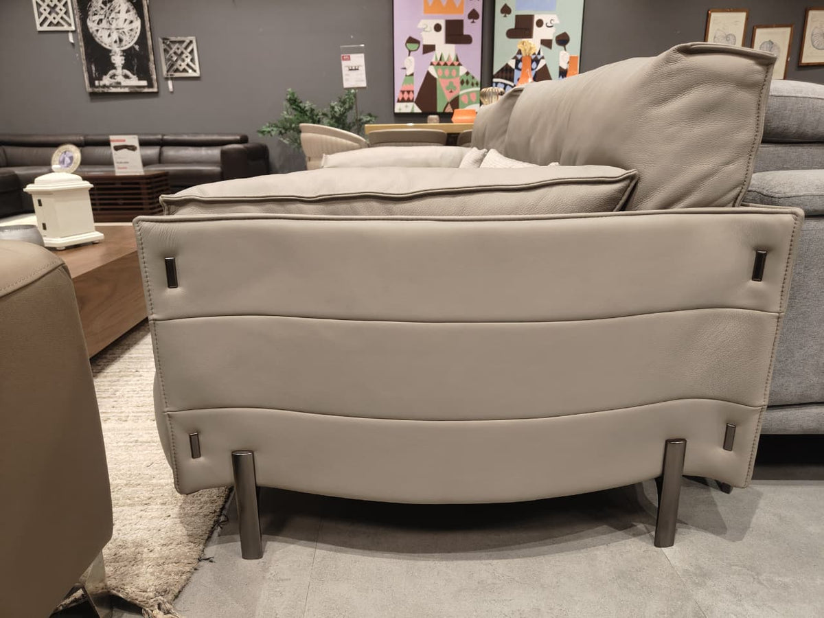 9632 - 3 SEATER - OUTLET