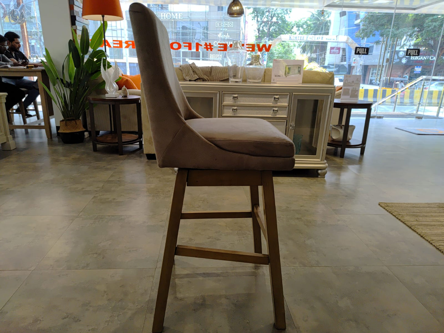 D380-430(1) - BAR STOOL - BH