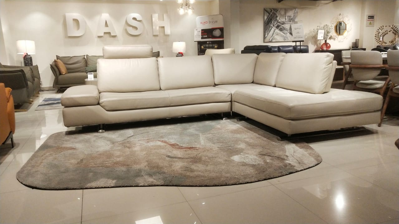 KUKA 1598 - 3 SEATER+CHAISE - BTM