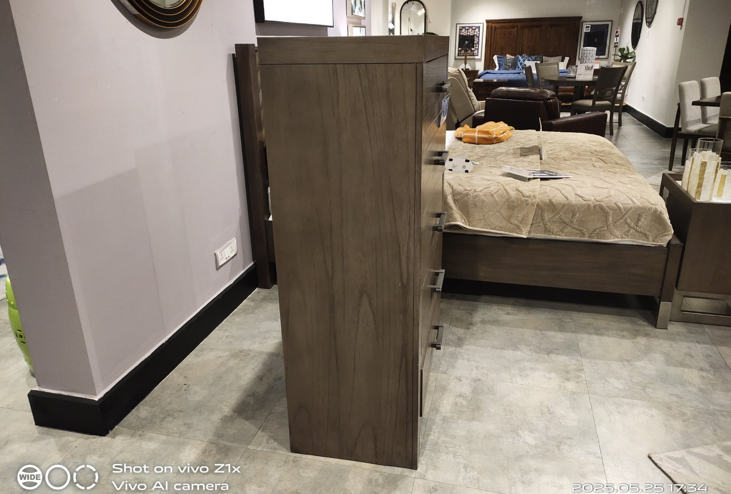 B537-46 - CHEST OF DRAWER - BH