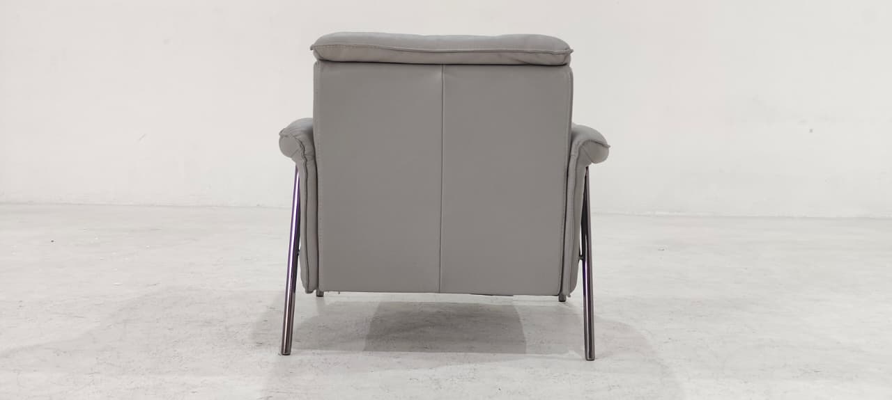 C110-003-10(2) - ARM CHAIR - BLR WH