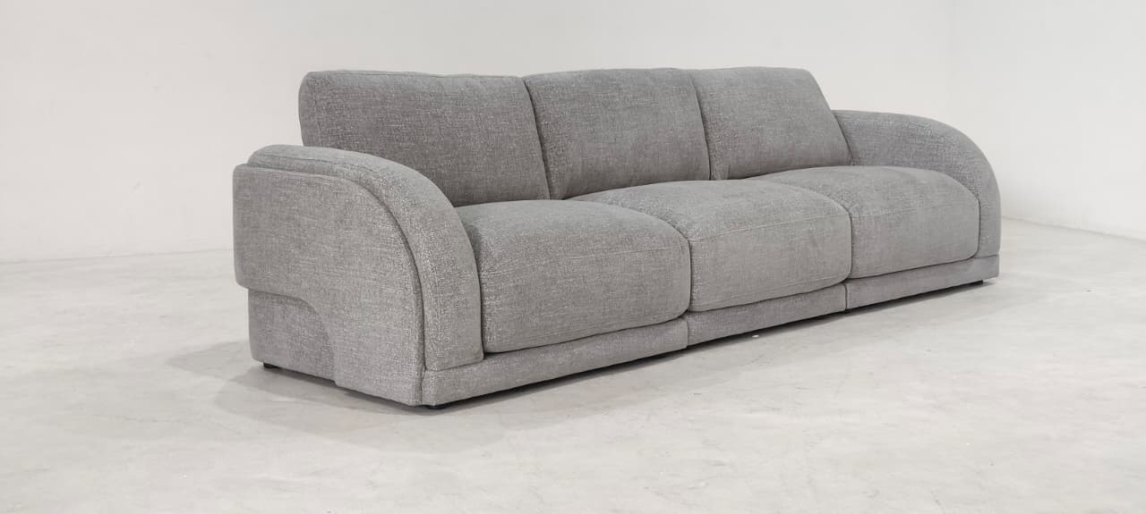 KF.8262B(2) - 3 SEATER - BLR WH