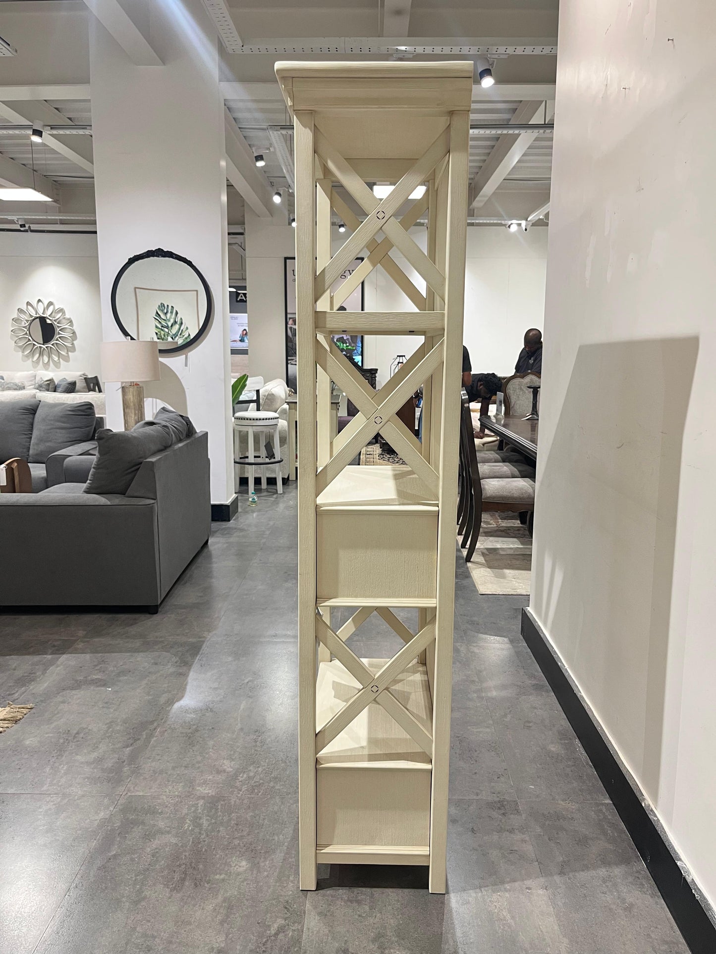 D647-76 - DISPLAY CABINET - NAR