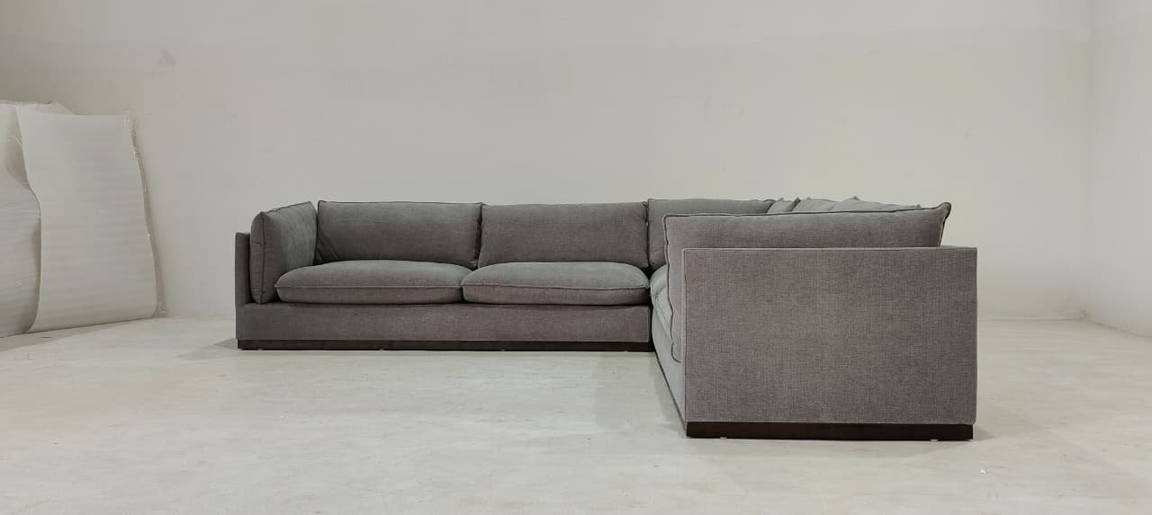 KF.1097(2) - 7 SEATER  - BLR WH