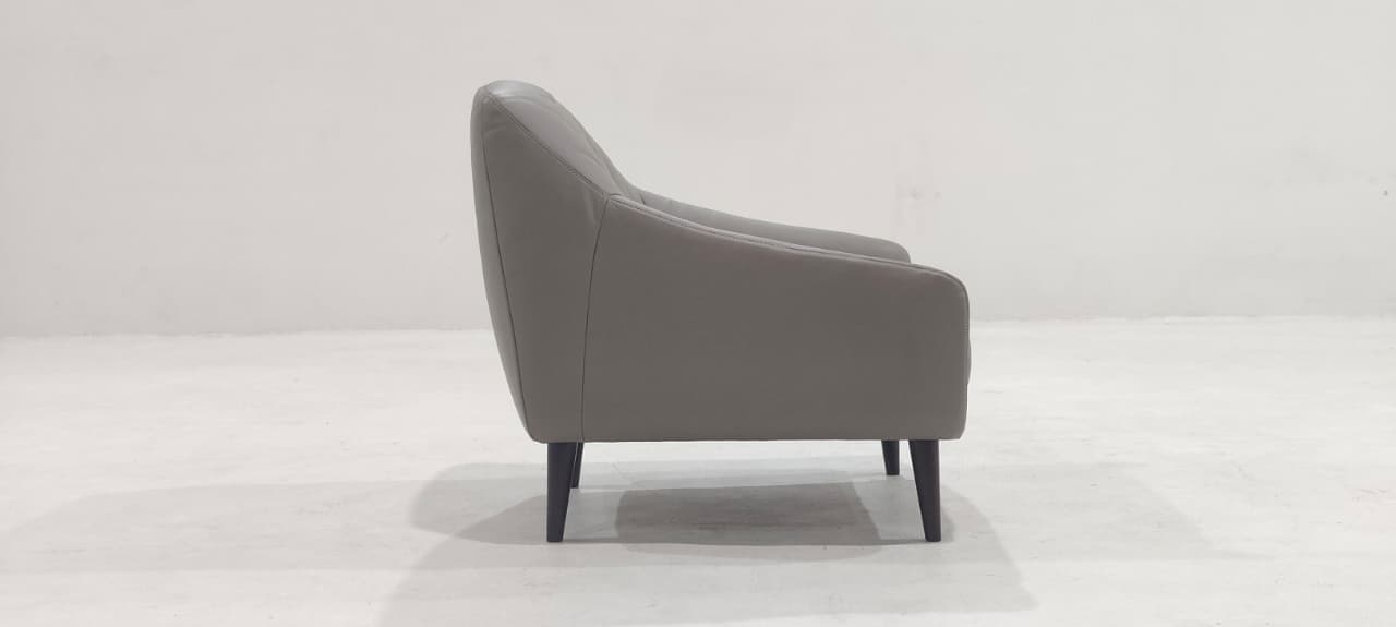 C014-003-10 - ARM CHAIR - BLR WH