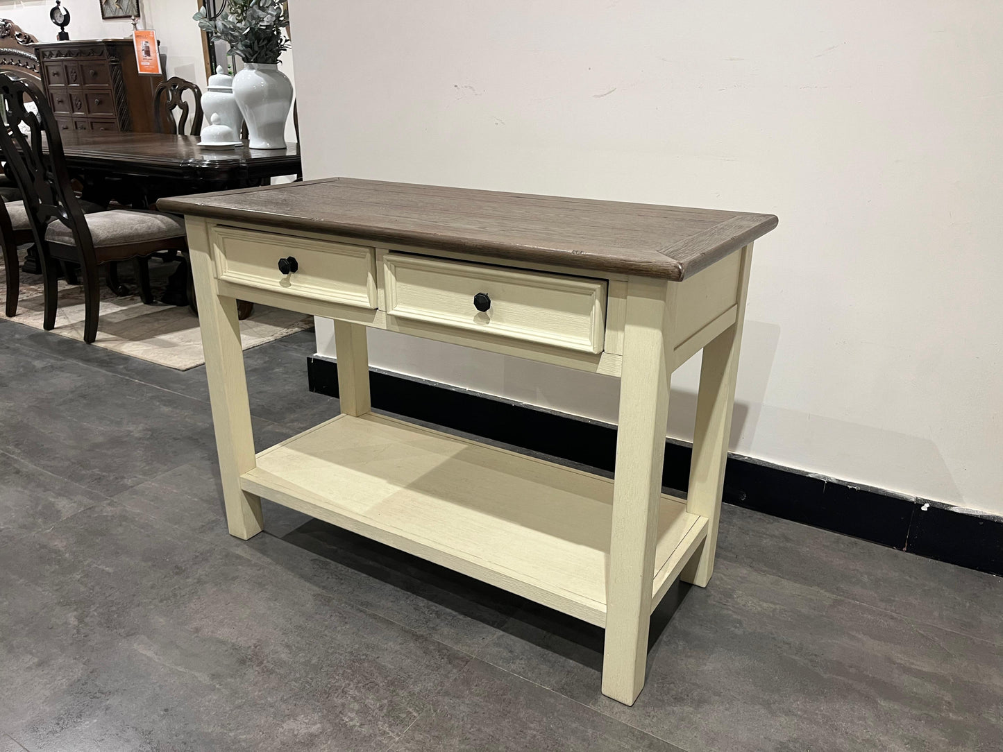 T637-4 - SOFA TABLE - NAR