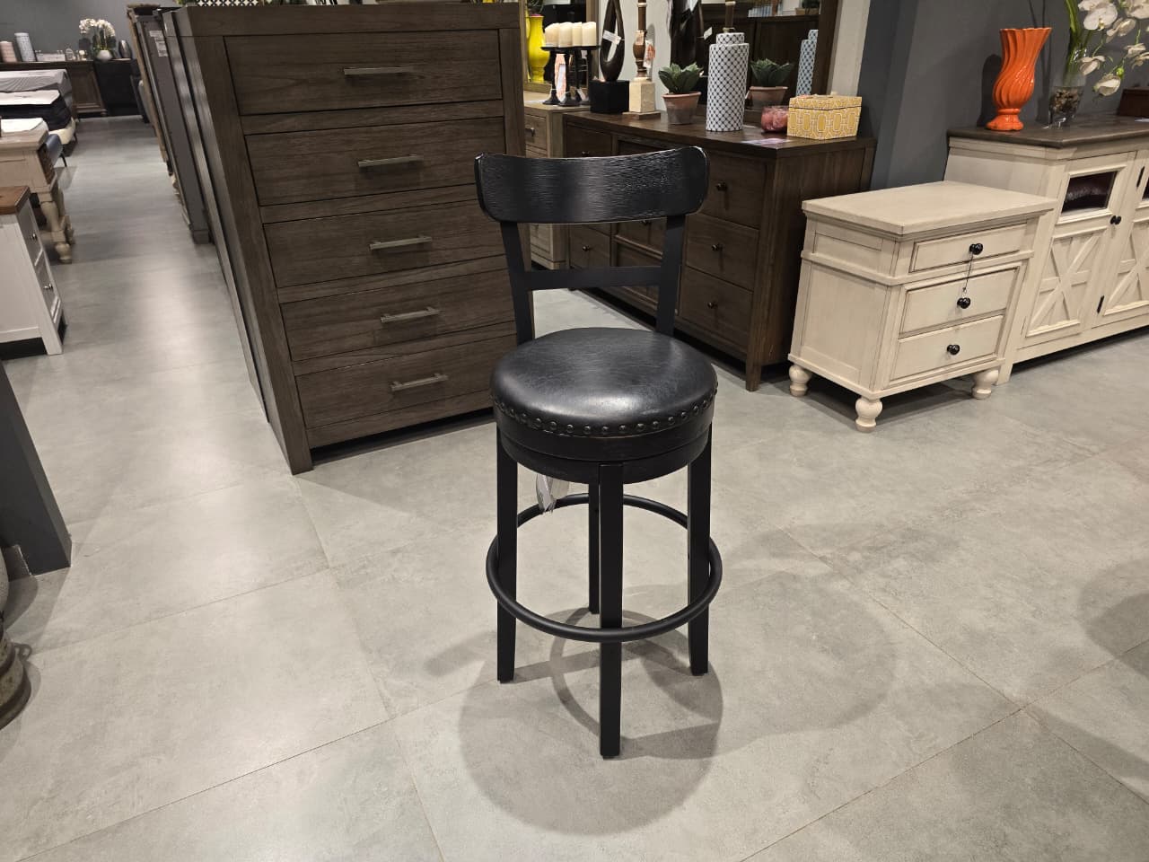 D546-630 - BARSTOOL - OUTLET
