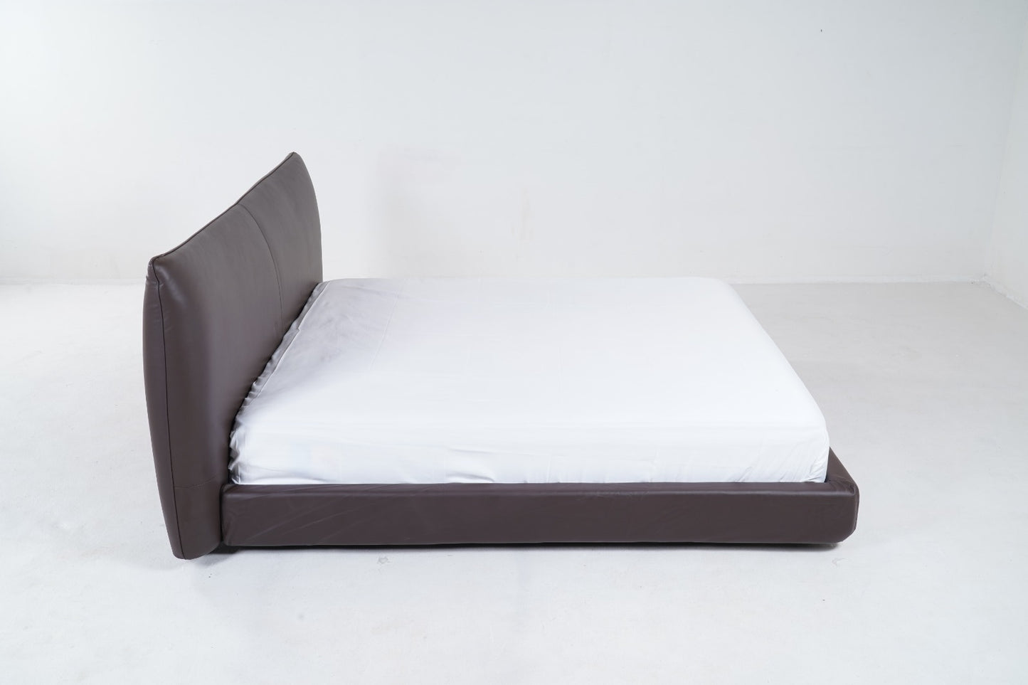 A2090(3) - KING BED - BLR WH