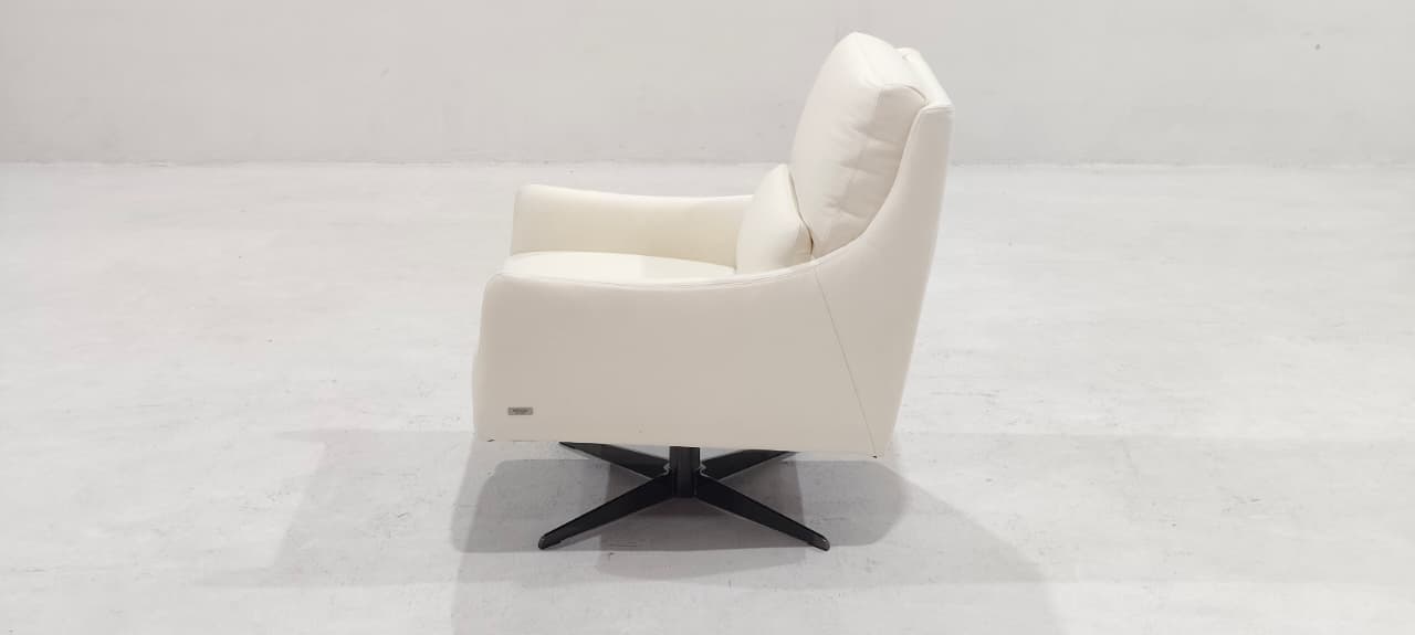 C065-066-10(2) - SWIVEL CHAIR - BLR WH