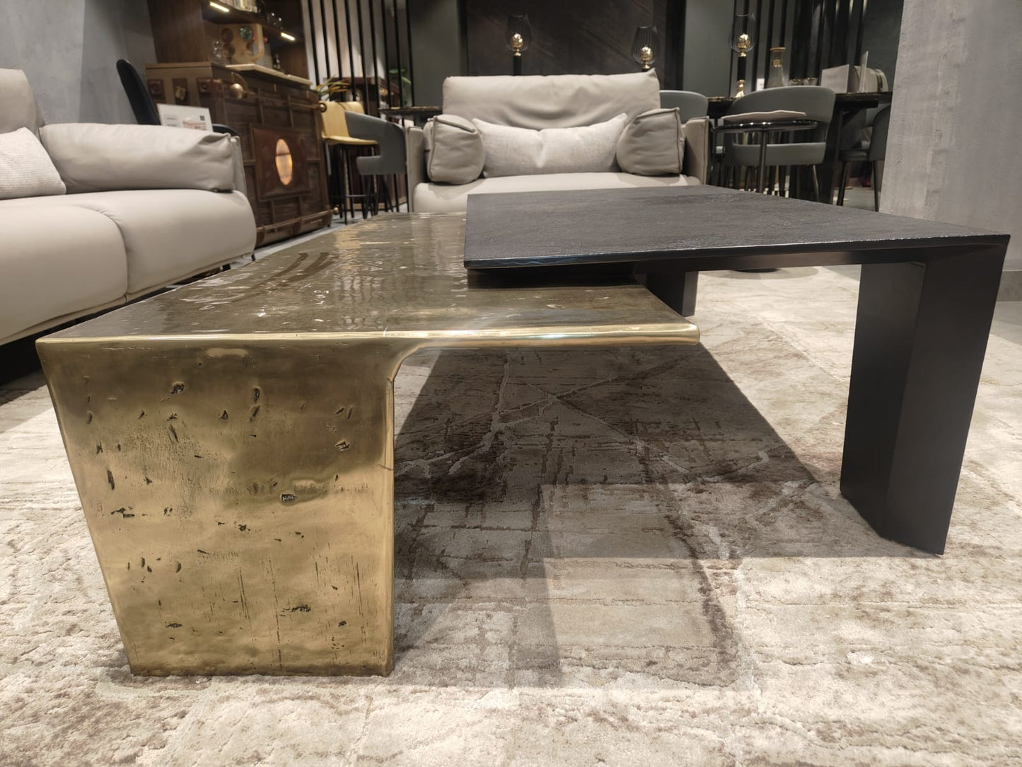 TT946 - COFFEE TABLE - IND