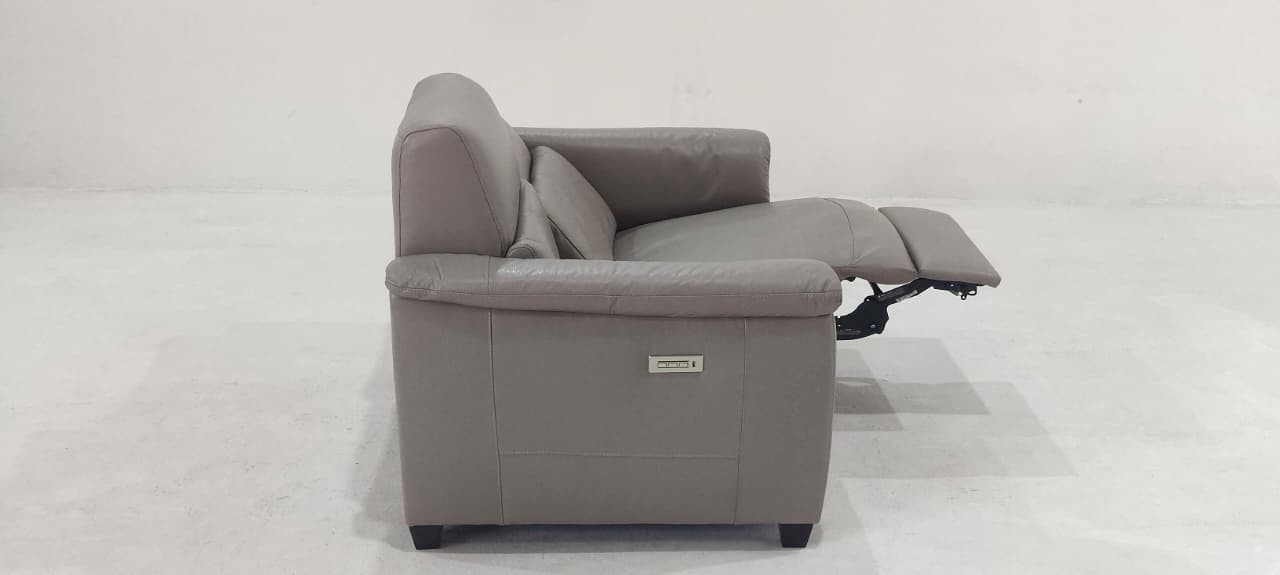 C068-N93-A0BZ(1) - 2 SEATER RECLINER(ELECTRIC) - BLR WH
