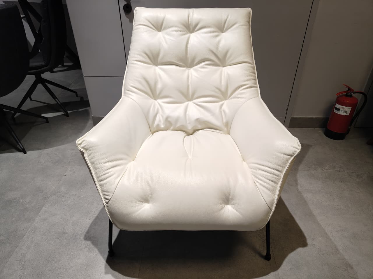 A1118 - ACCENT CHAIR - IND