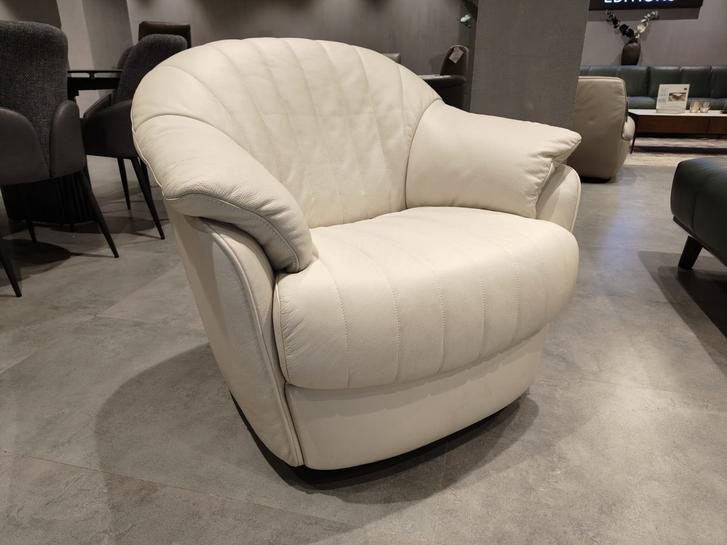 C163-129-A0D2 - 1 SEATER - IND