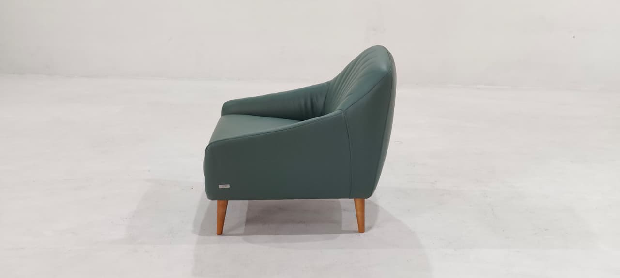 C014-003-14 - ARM CHAIR - BLR WH