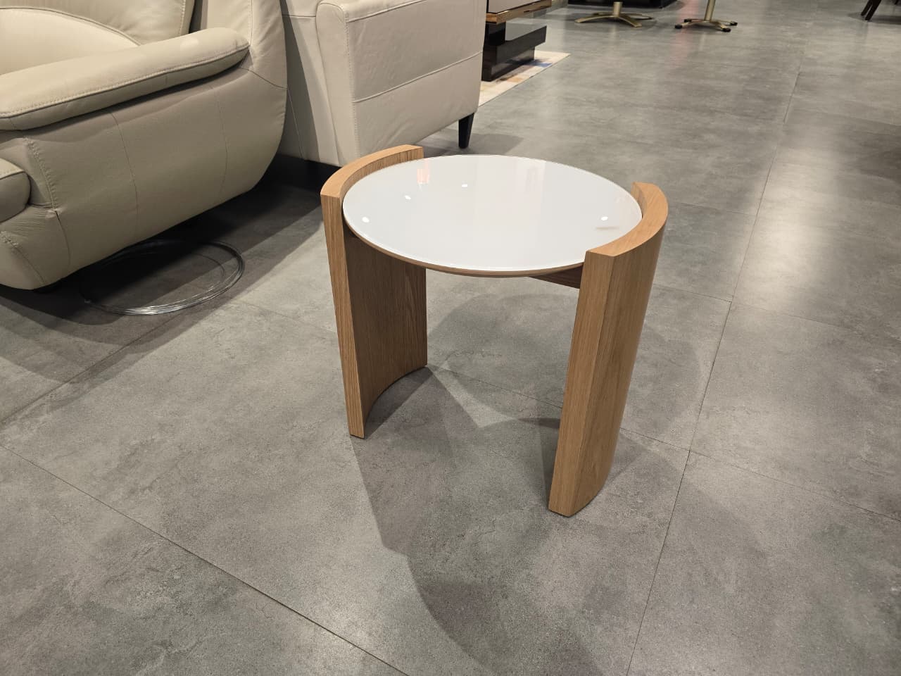 442B-G - SIDE TABLE - OUTLET