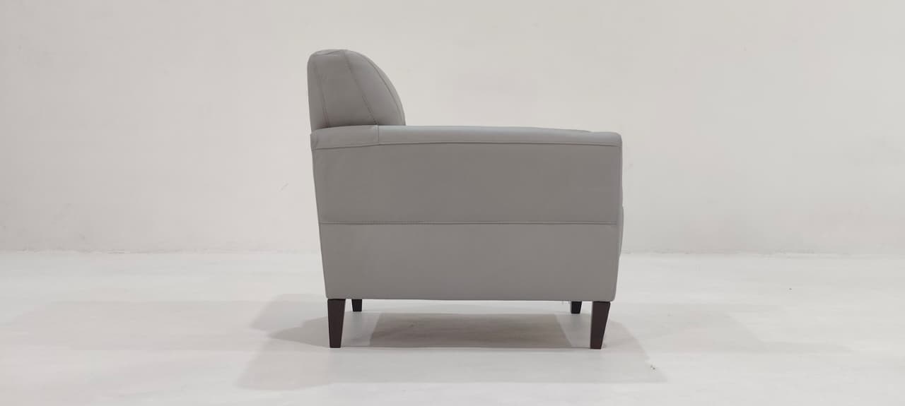 C131-003-A0D3 - ARM CHAIR - BLR WH