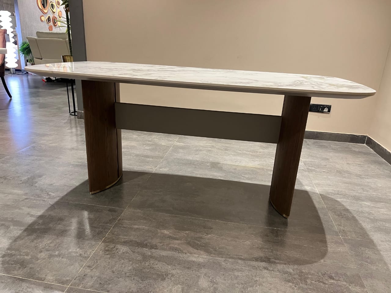 PT3018T-1 - DINING TABLE - NAR