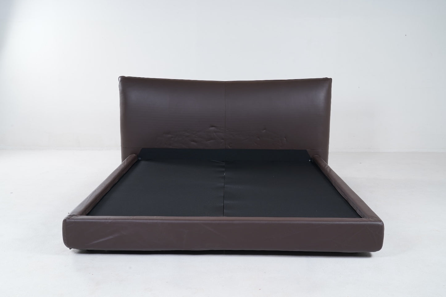 A2090(3) - KING BED - BLR WH