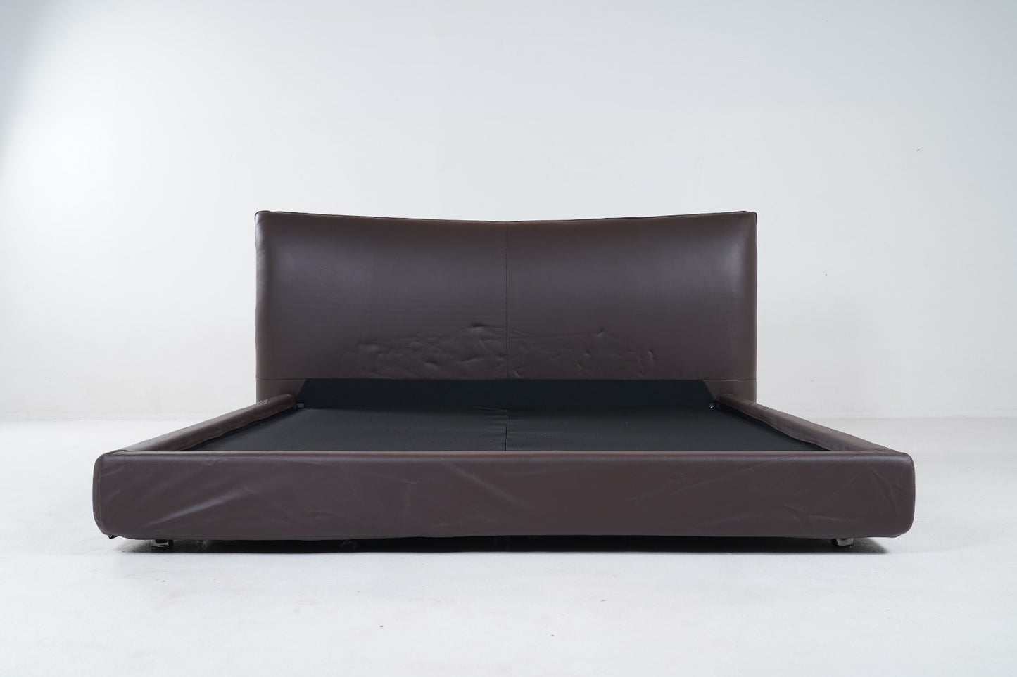 A2090(3) - KING BED - BLR WH