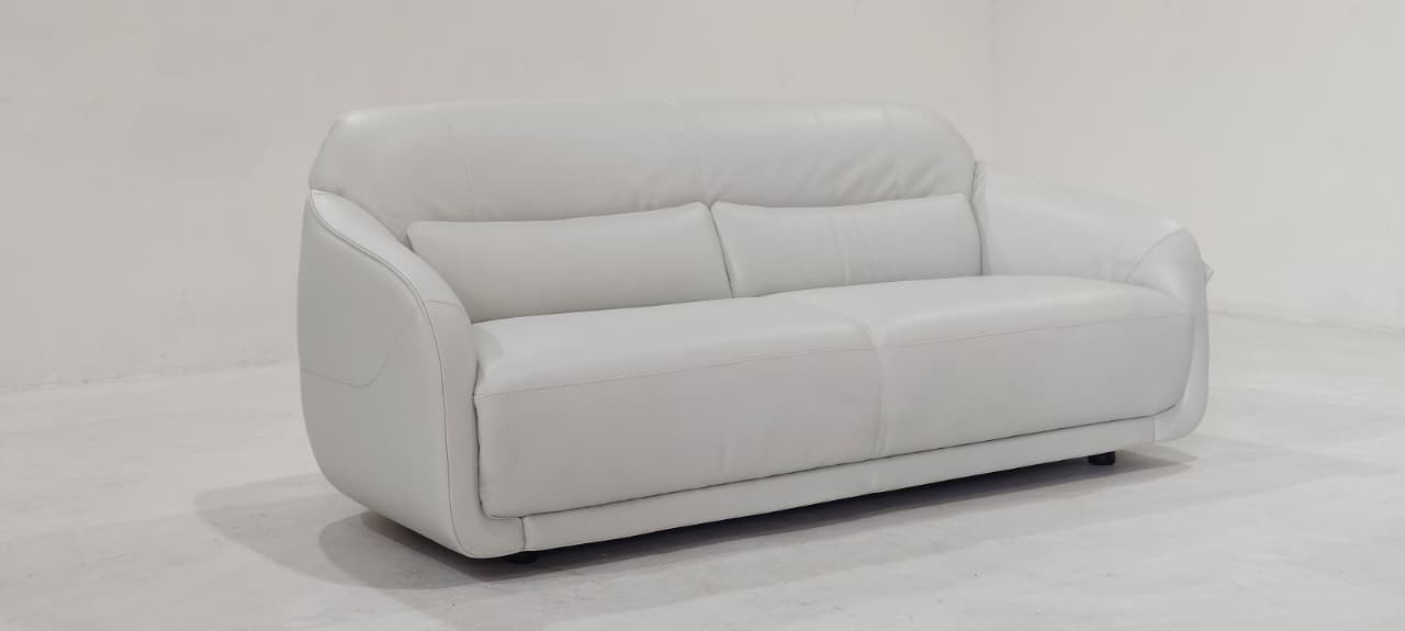 C250-009-20(2) - 3 SEATER - BLR WH