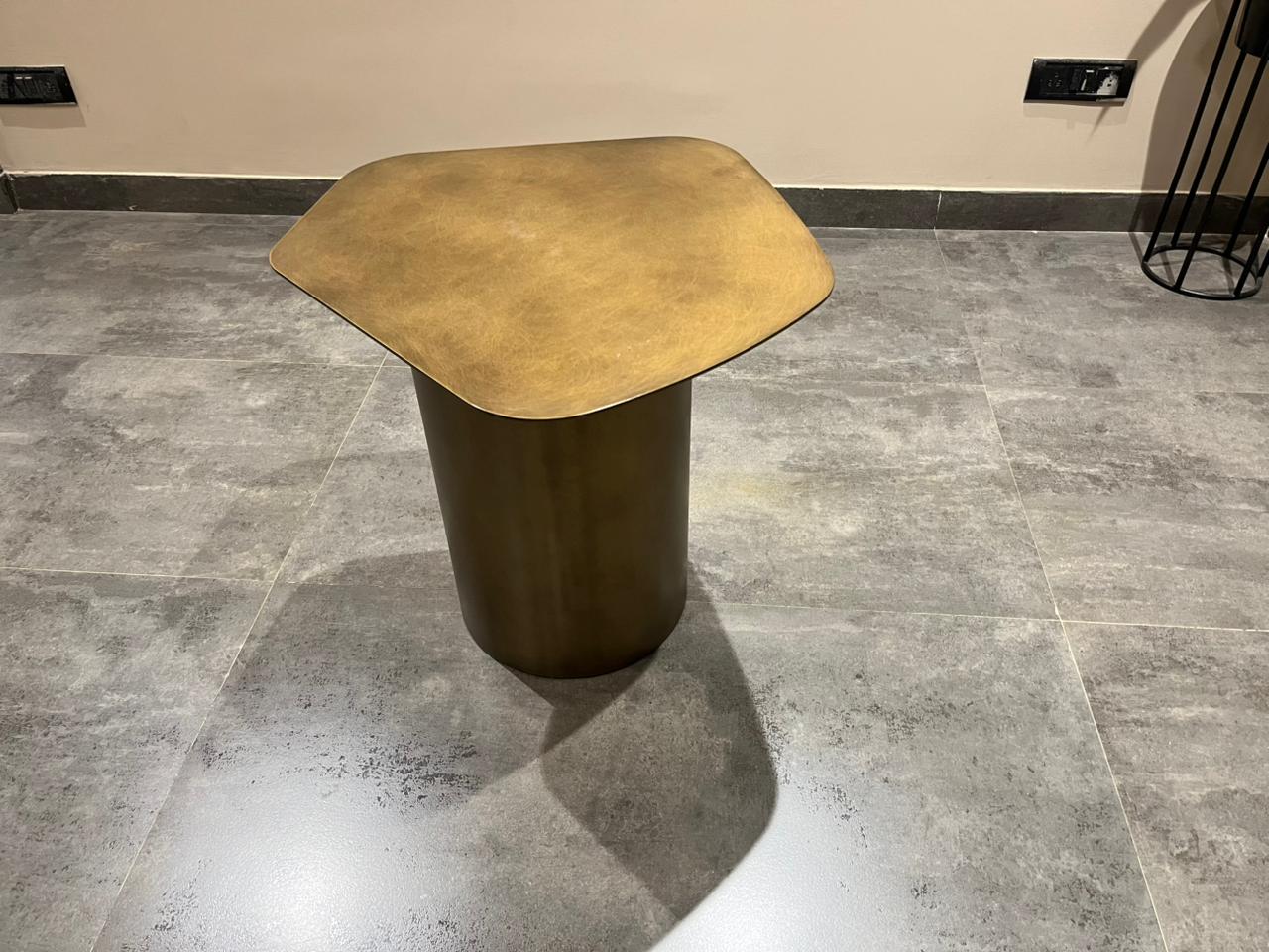 CT1106S-1 - SIDE TABLE - NAR