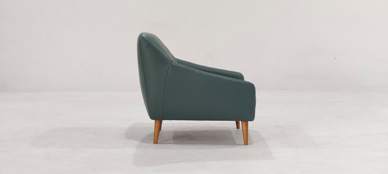 C014-003-14 - ARM CHAIR - BLR WH