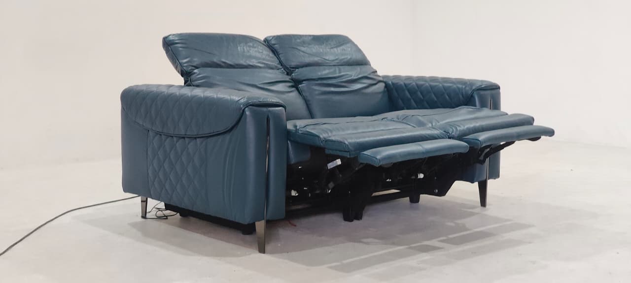 KM.5167(4) - 2 SEATER RECLINER(ELECTRIC) - BLR WH