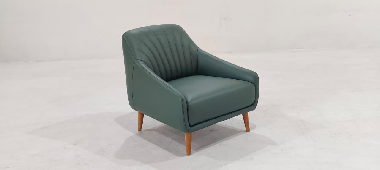 C014-003-14 - ARM CHAIR - BLR WH