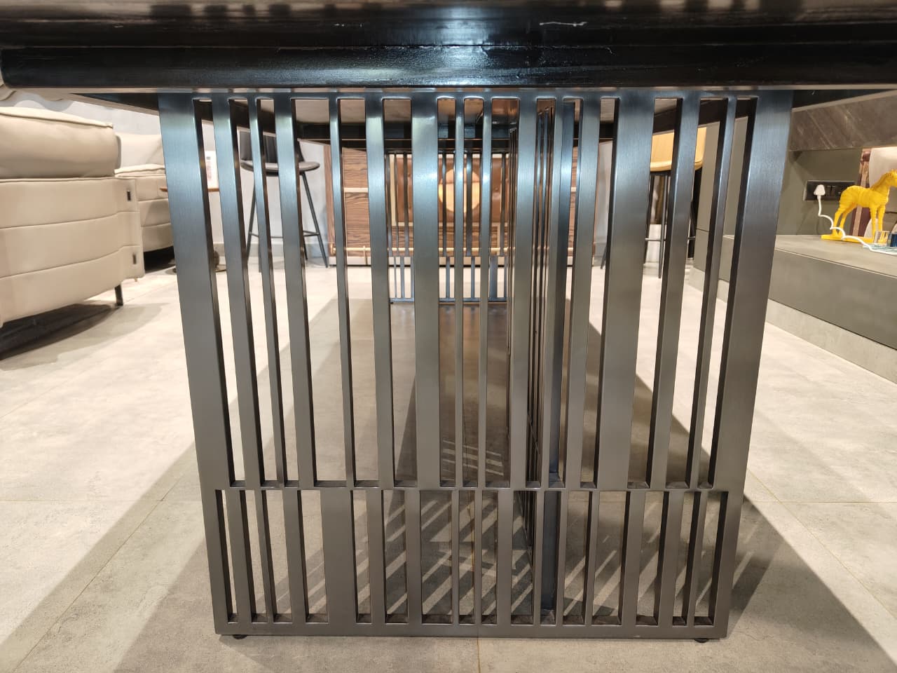T36 - DINING TABLE - IND