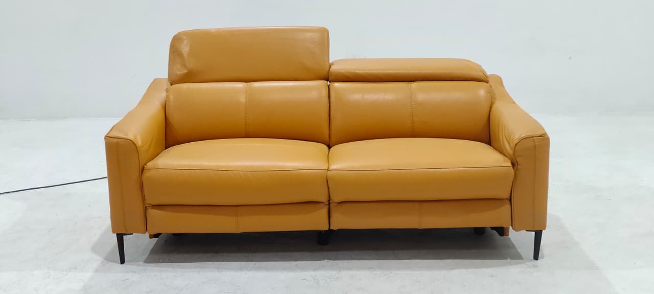 KM.5012(4) - 3 SEATER RECLINER(ELECTRIC) - BLR WH