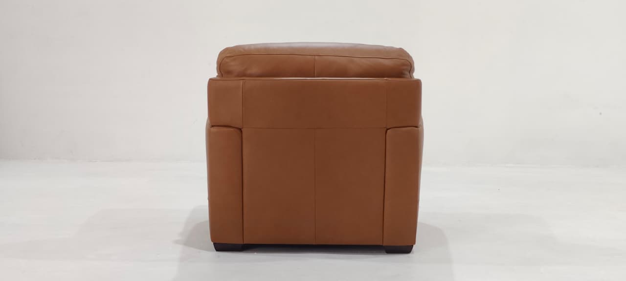 C241-003-A0(2) - ARM CHAIR - BLR WH