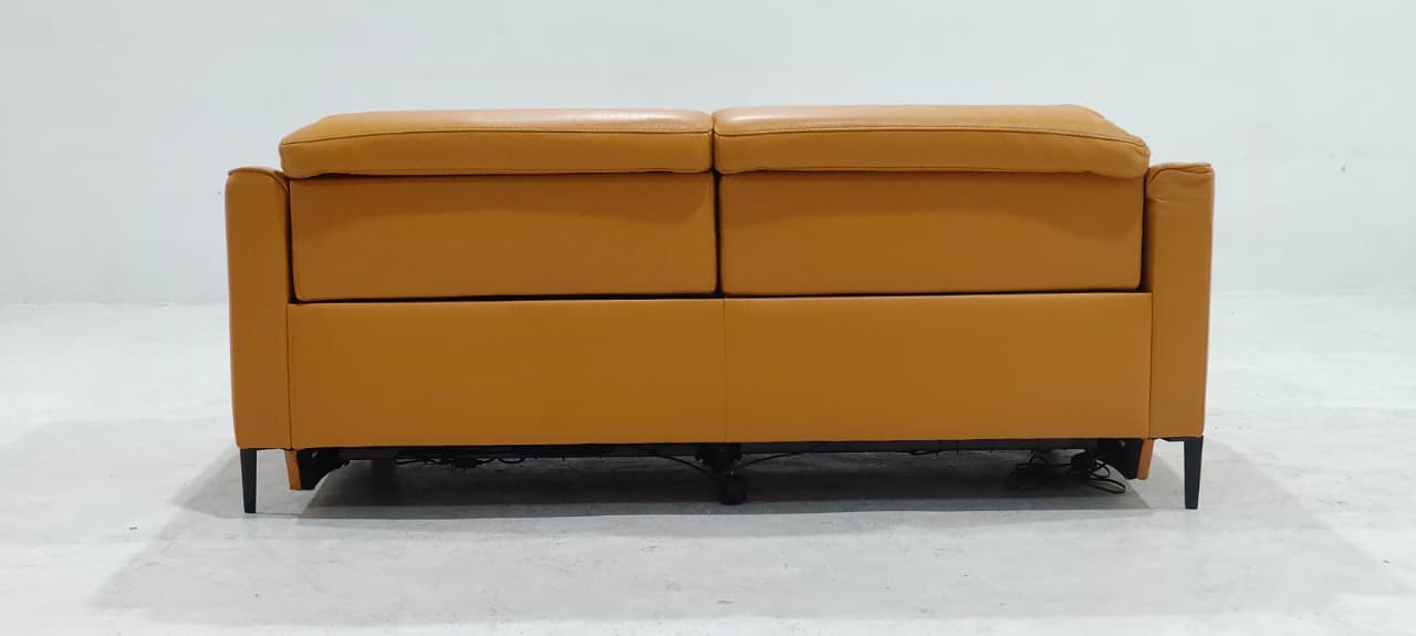 KM.5012(4) - 3 SEATER RECLINER(ELECTRIC) - BLR WH