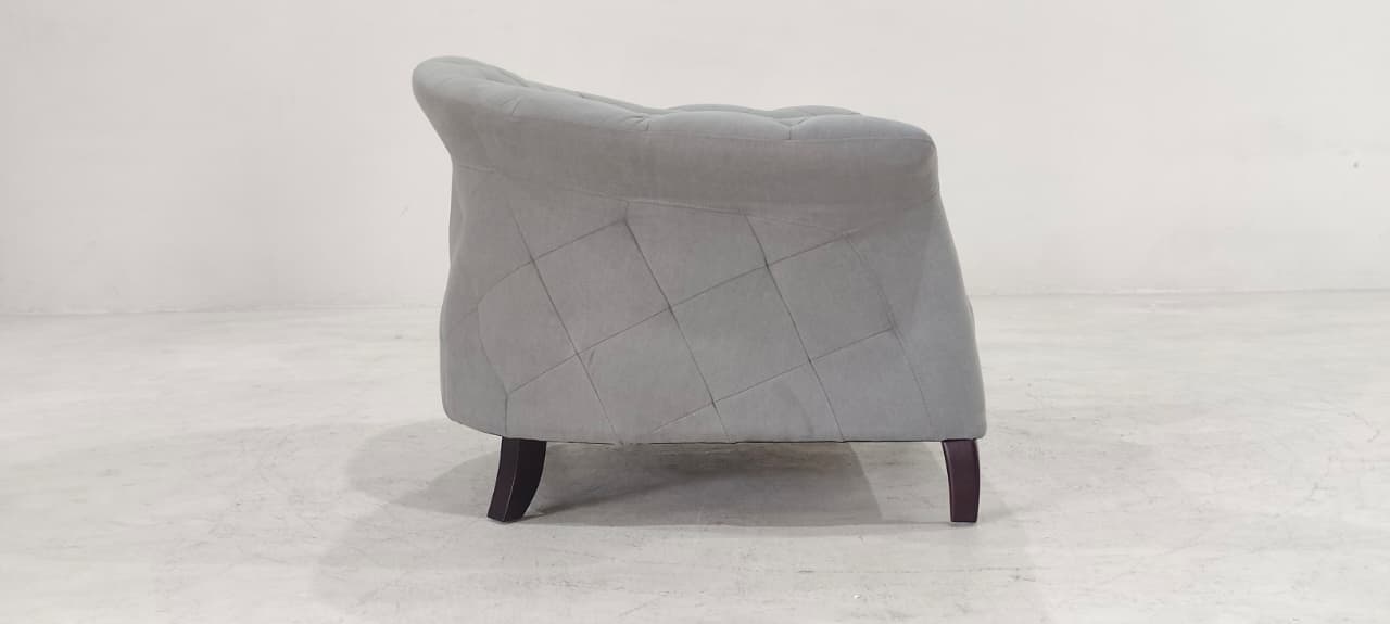 EX.007(3) - 1 SEATER+PILLOW - BLR WH