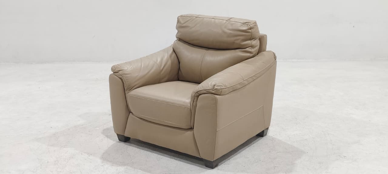 GL-11345 - ACCENT CHAIR - BLR WH