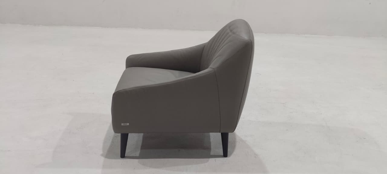 C014-003-10 - ARM CHAIR - BLR WH